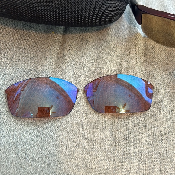 Oakley Flak Jacket Sunglasses with Extra Set of Lenses and Case - Picture 7 of 9